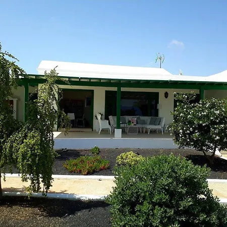 La Avenida Villa San Bartolomé