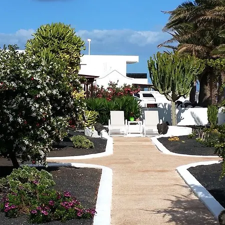 La Avenida * San Bartolomé