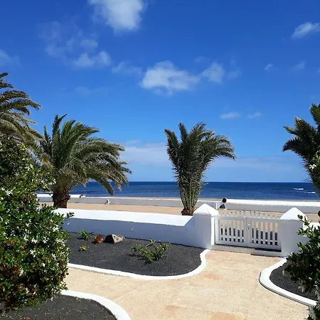 La Avenida Villa