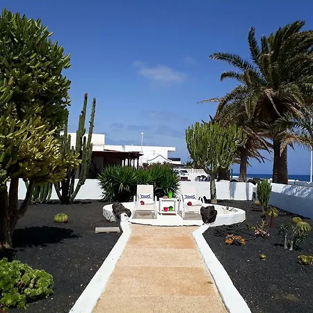 La Avenida Villa *